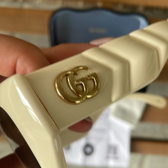 Gucci Ivory NIB 😎 sunglasses - Picture 4 of 7